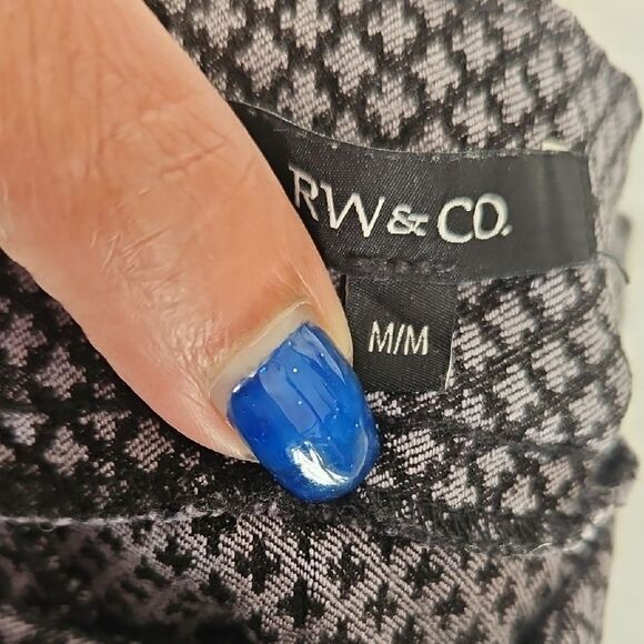 Black and Gray Patterned Pants - Picture 8 of 16